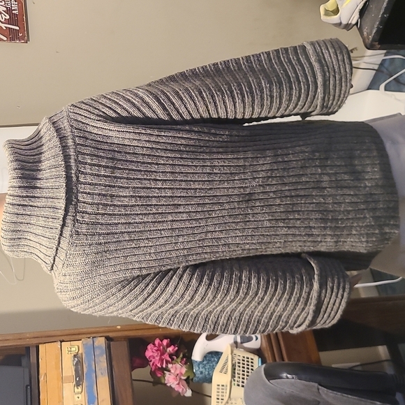 Soft Surroundings Over-sized Grey Knitted Sweater - Picture 3 of 7